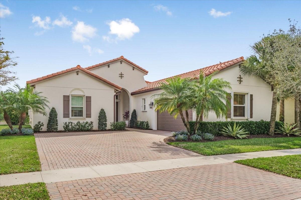 2433 Bellarosa Cir West Palm Beach FL 33411 | F10489732