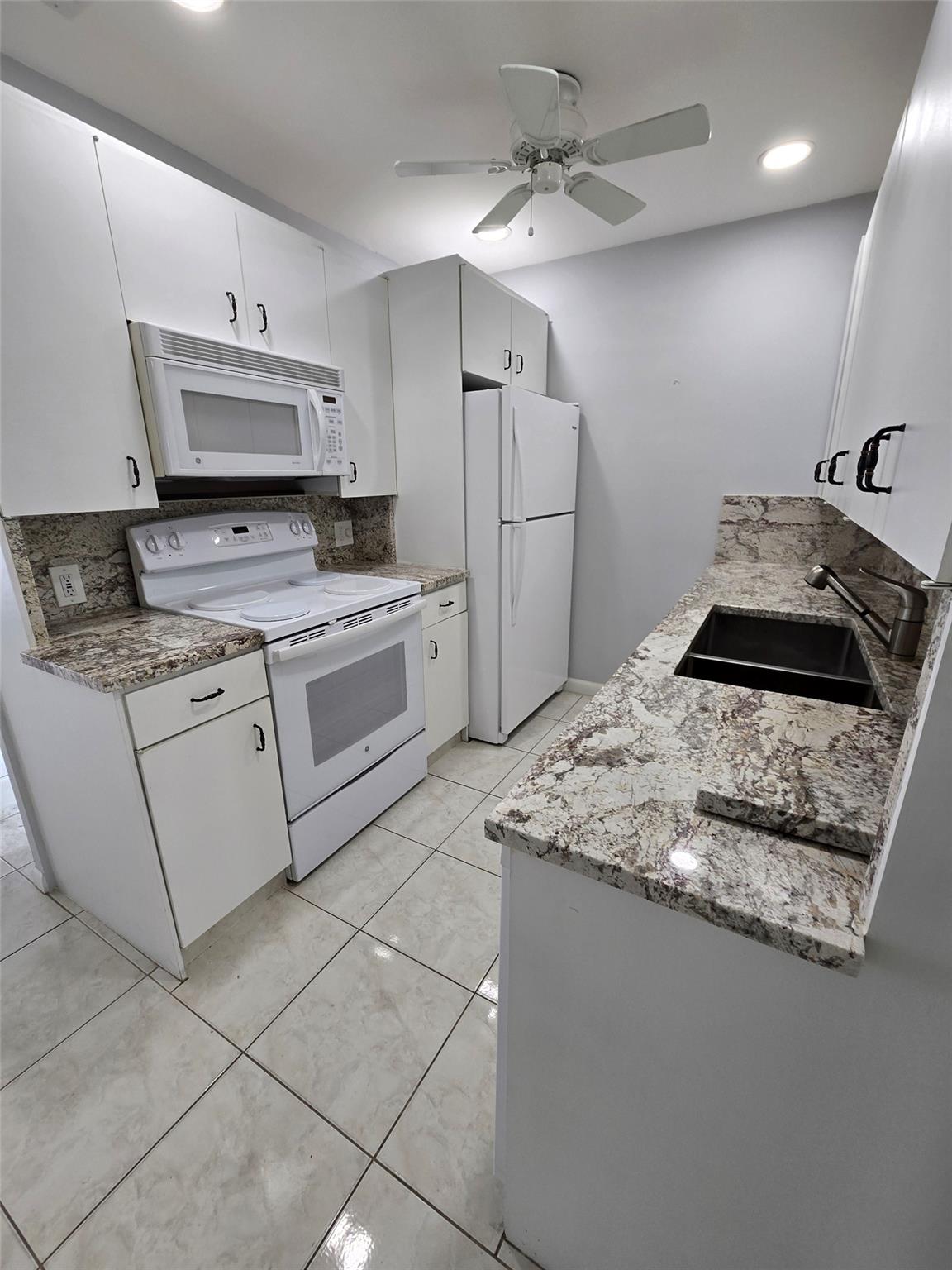 3036 Harwood D Deerfield Beach FL 33442 | F10490253