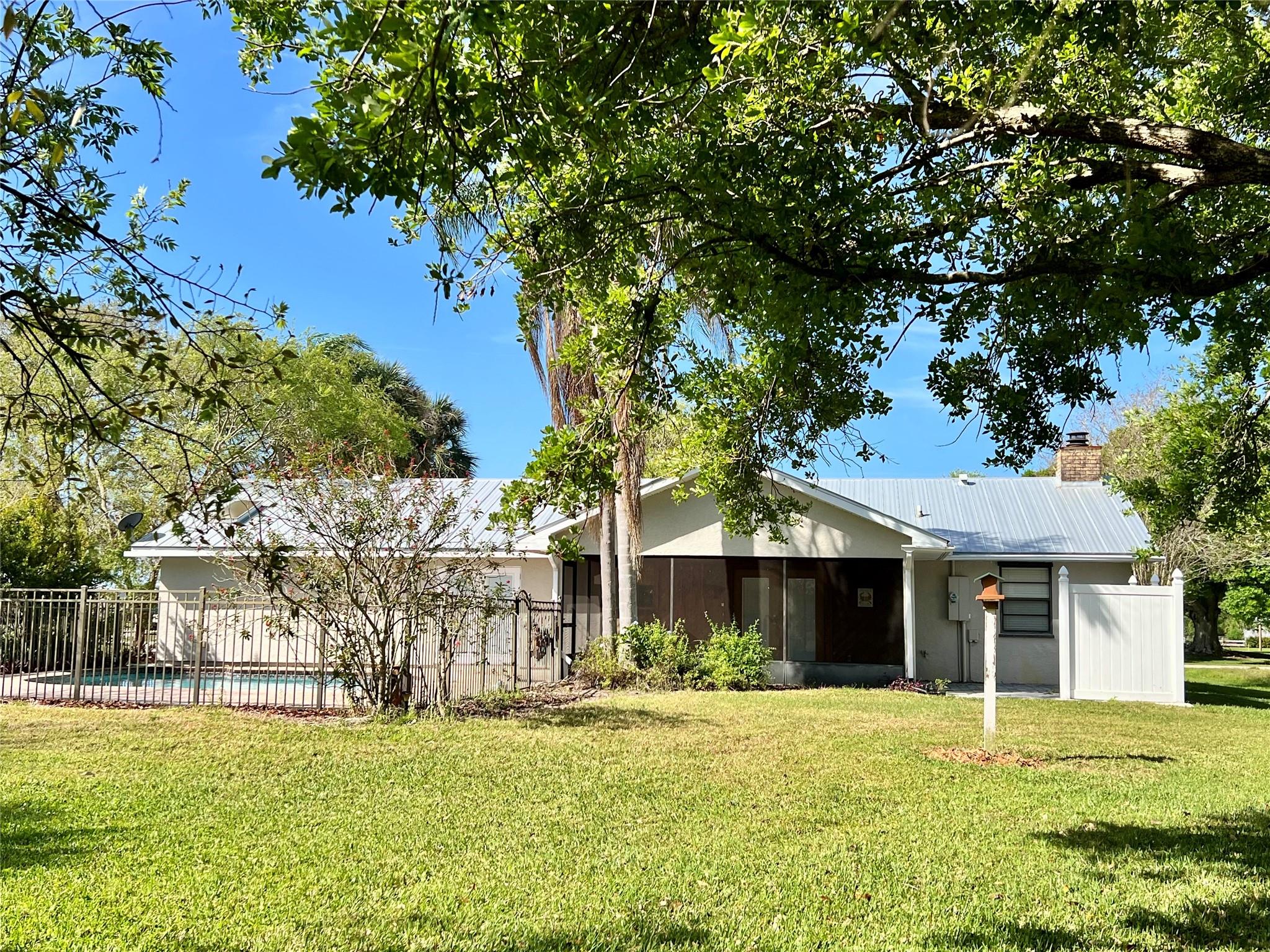 Homes for sale in Okeechobee, FL | 352 Sw 85Th Ave, Okeechobee, FL 34974 | MLS# F10490287