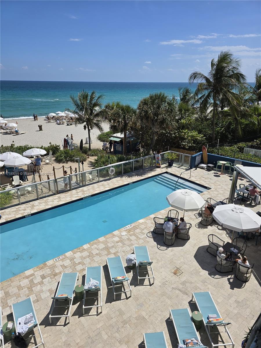 Condo for Sale in Sunny Isles Beach, FL