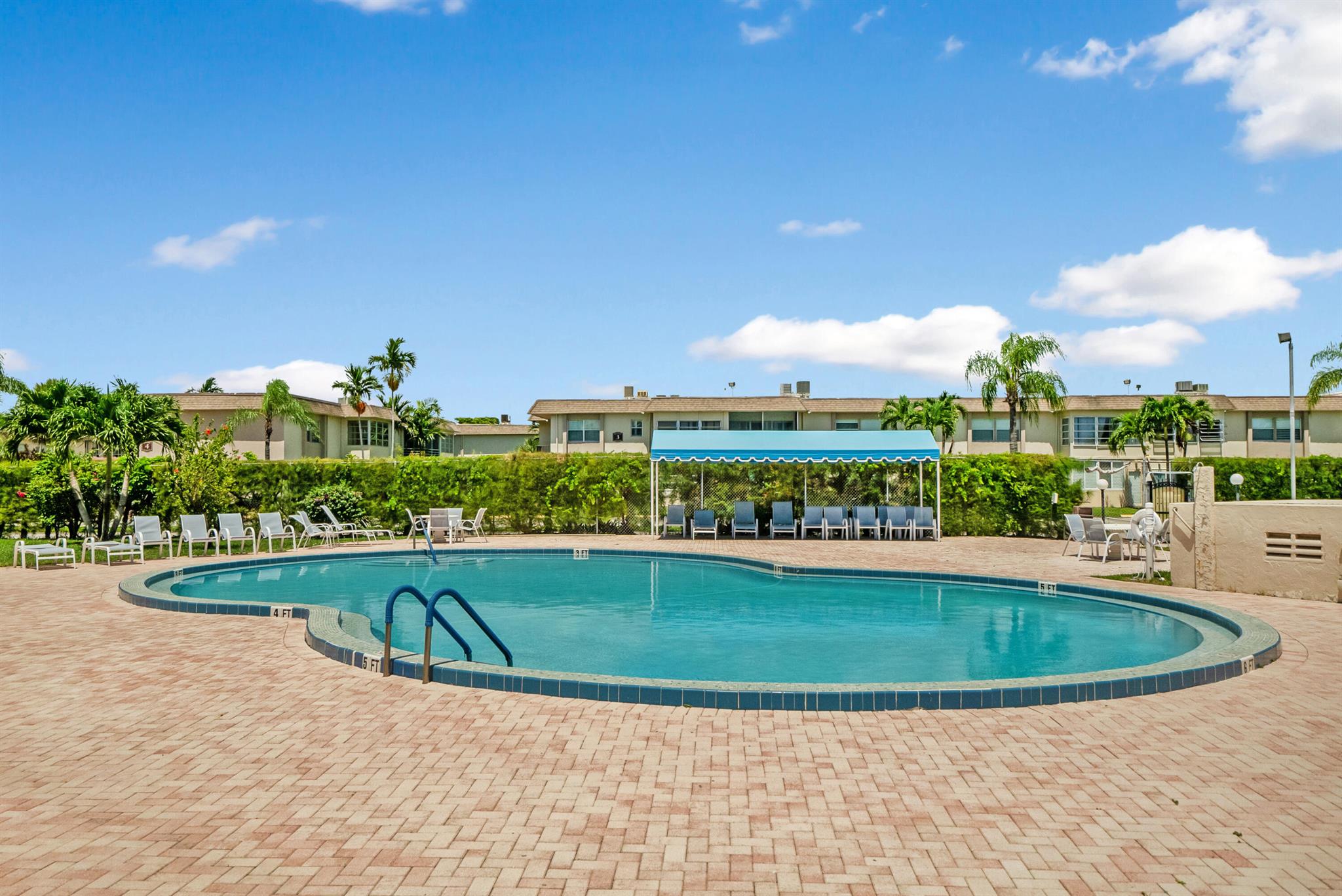 Homes for sale in Palm Springs, FL | 729 Lori Dr #404, Palm Springs, FL 33461 | MLS# R11068175