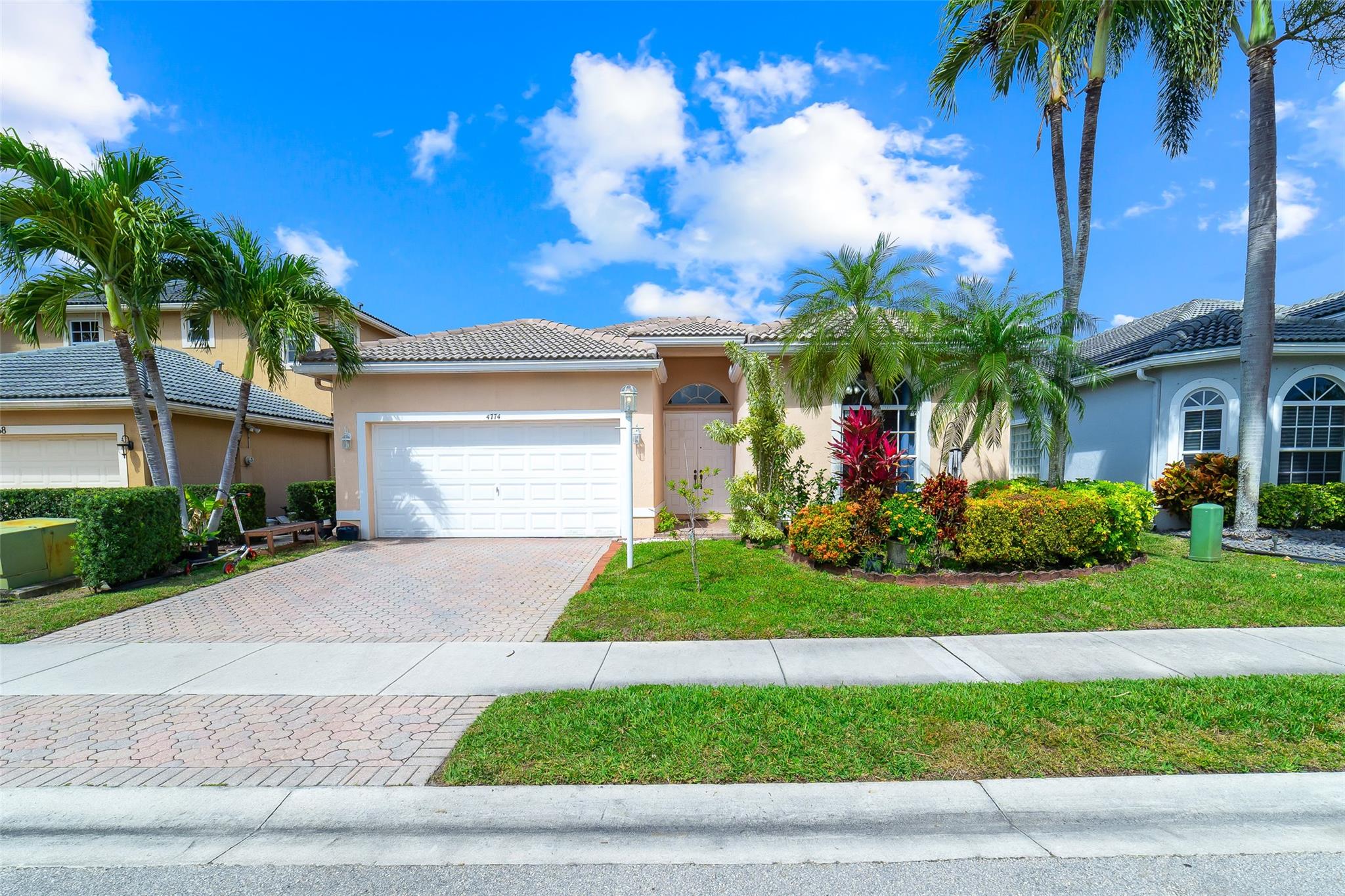 4774 Nw 120th Dr Coral Springs FL 33076 | F10489844