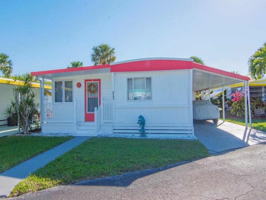 Homes for sale in Jensen Beach, FL | 4743 Ne Blue Heron Lane #7, Jensen Beach, FL 34957 | MLS# R11068494