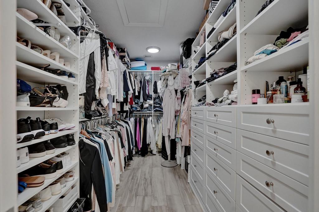 Walk In Closet
