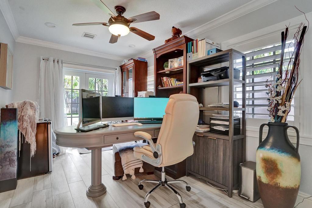 Office space off of Primary