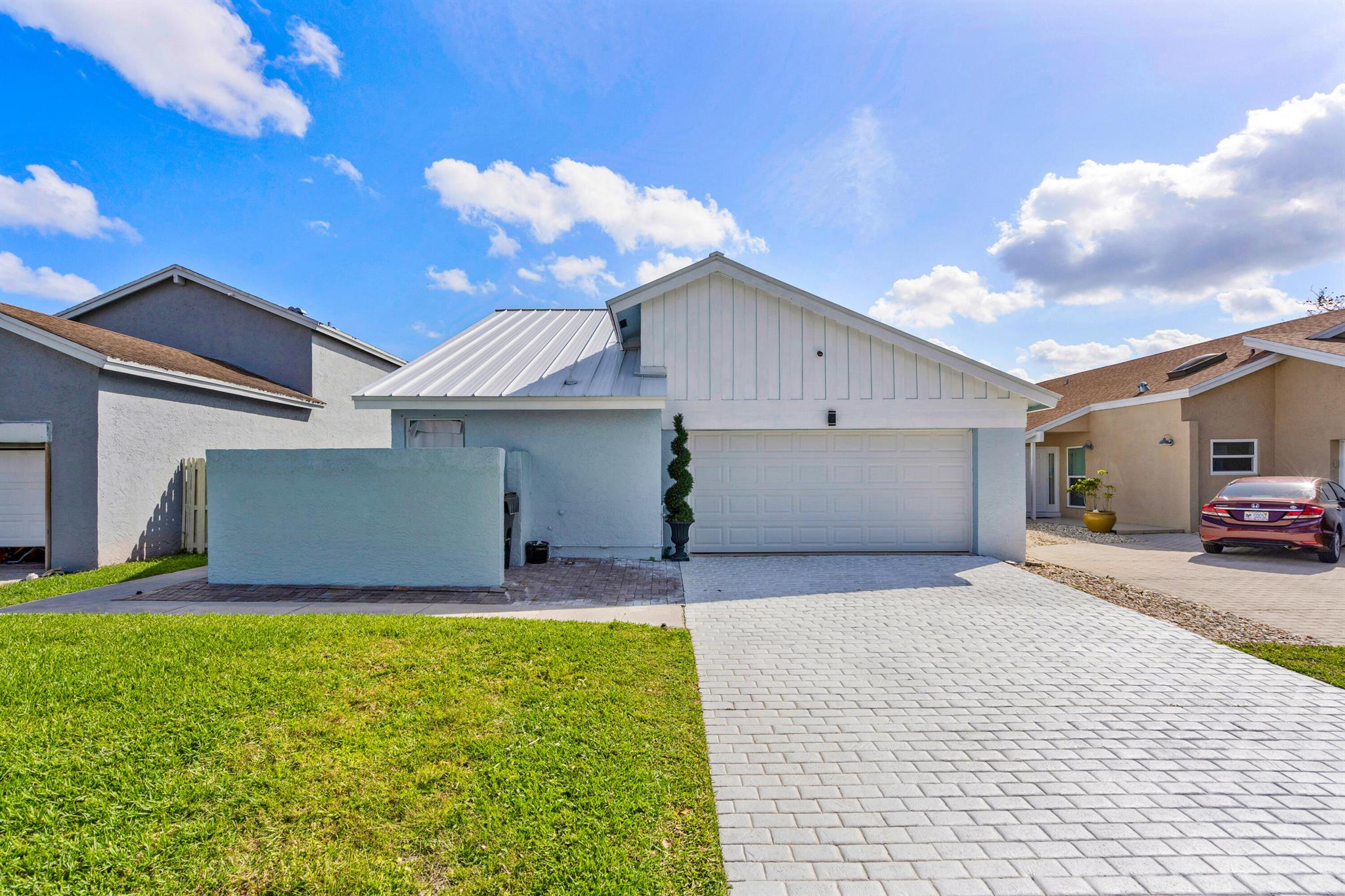 1930 Nw 10th Street Delray Beach FL 33445 | R11068728