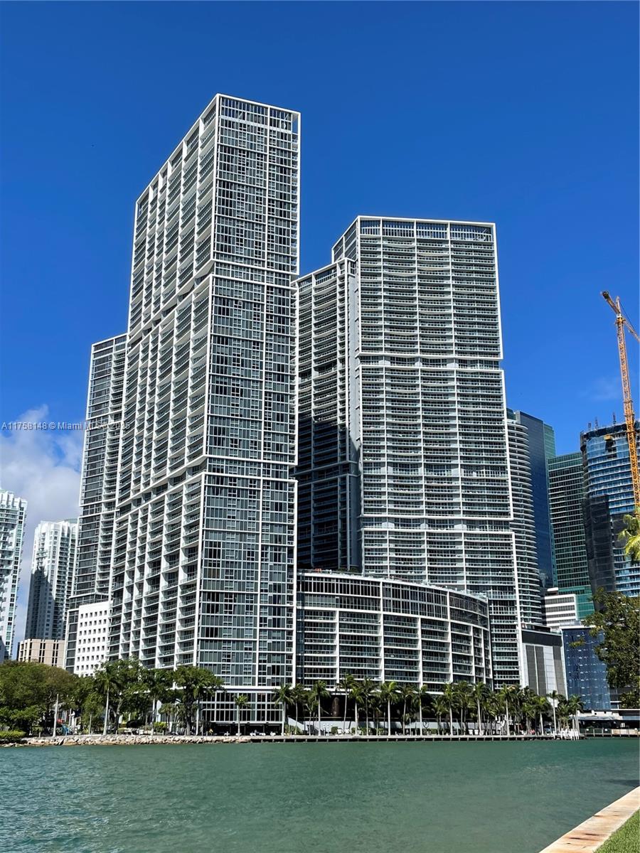 Condo for Sale in Miami, FL