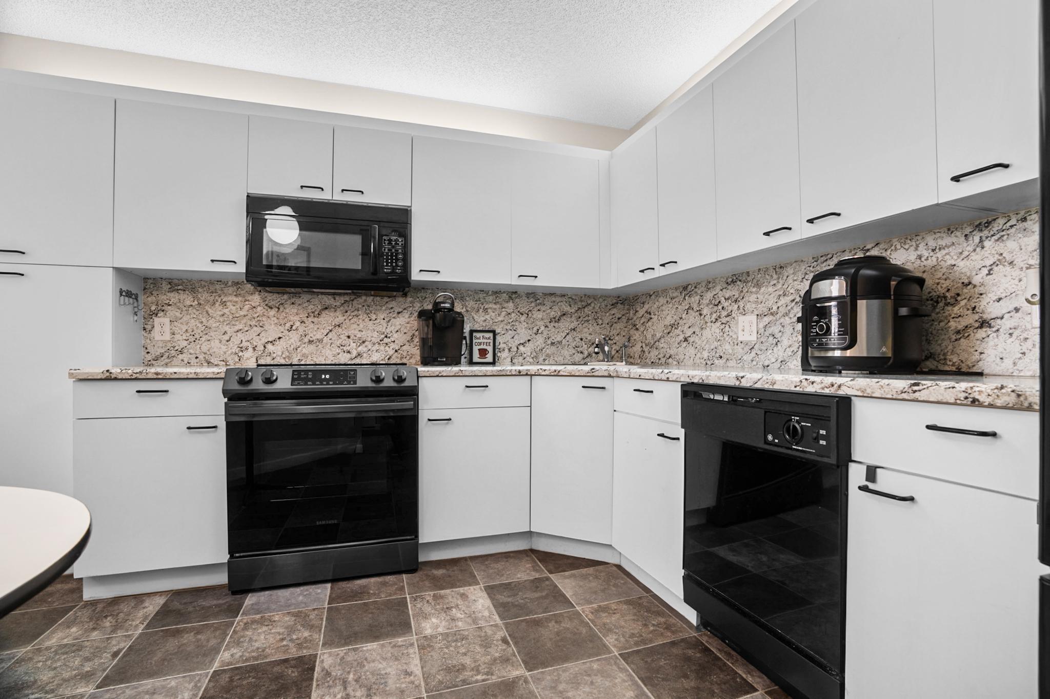 Homes for sale in Coconut Creek, FL | 4161 Coral Tree Cir #261, Coconut Creek, FL 33073 | MLS# F10490797