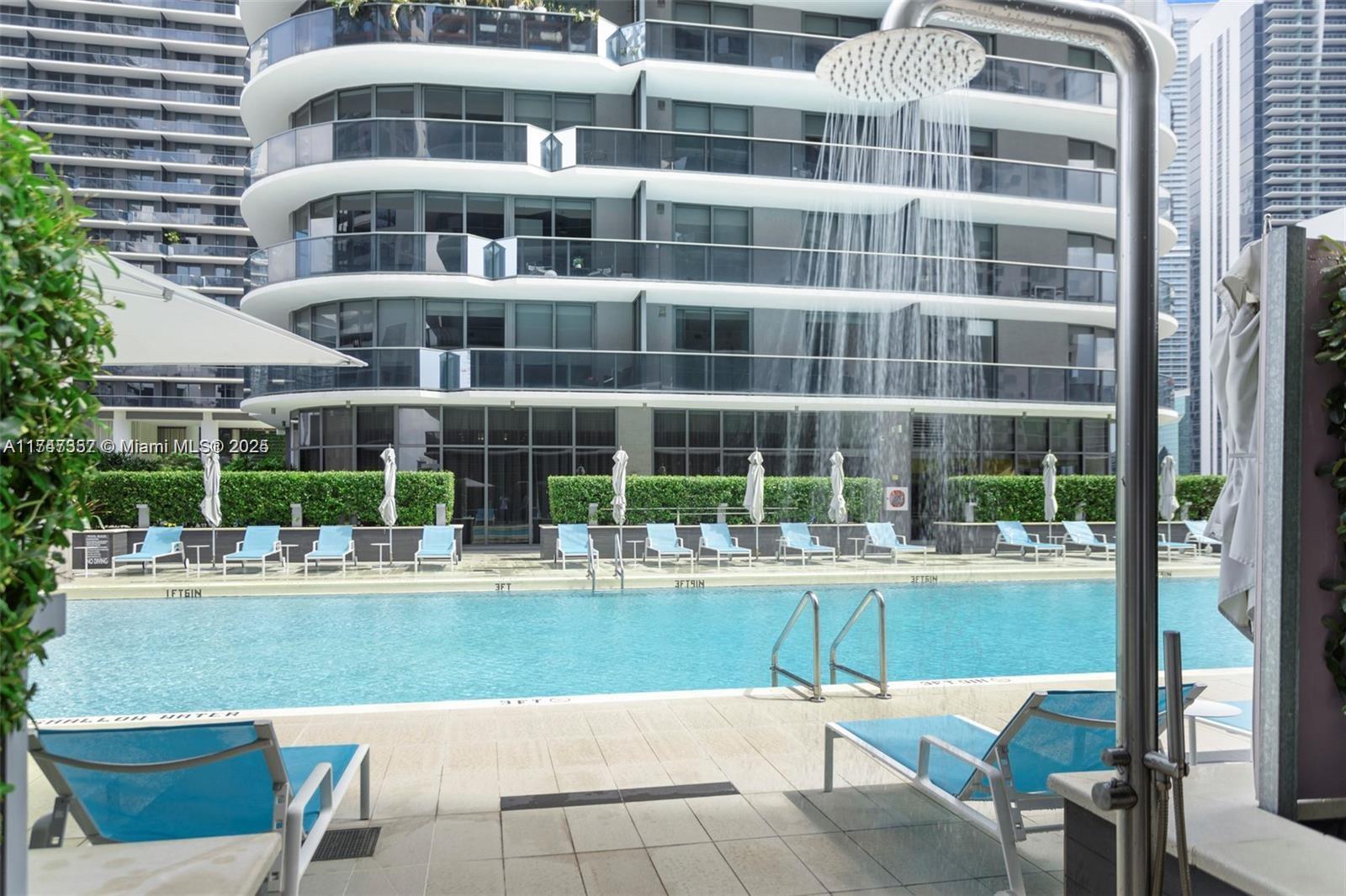 45 SW 9TH ST #3306, Miami FL 33130