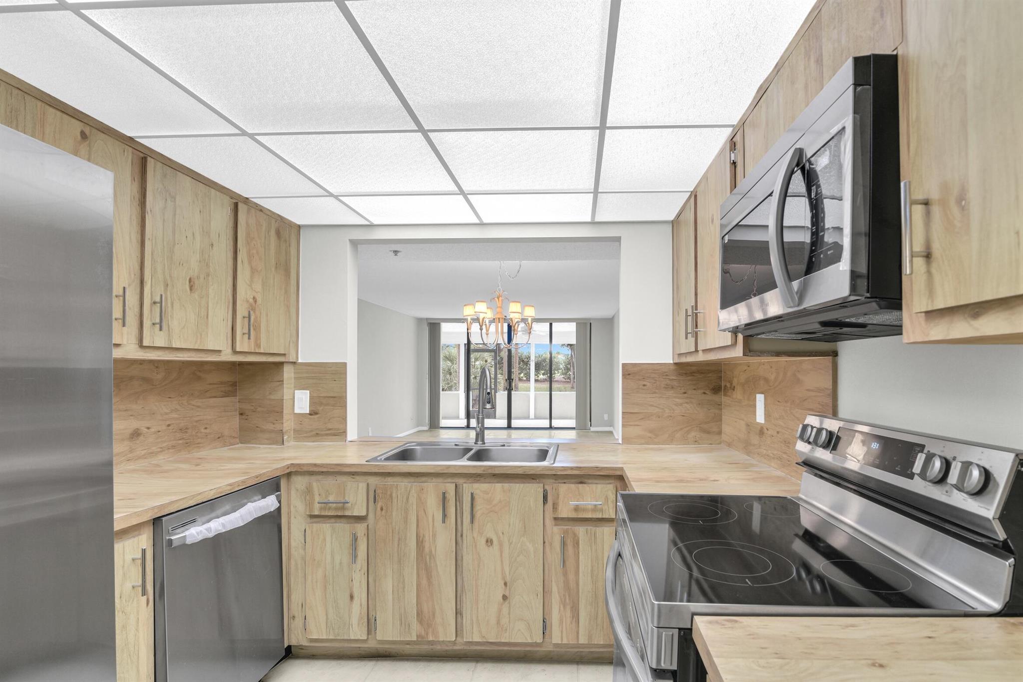 Homes for sale in Boca Raton, FL | 6620 Boca De Mar Dr #105, Boca Raton, FL 33433 | MLS# R11068862