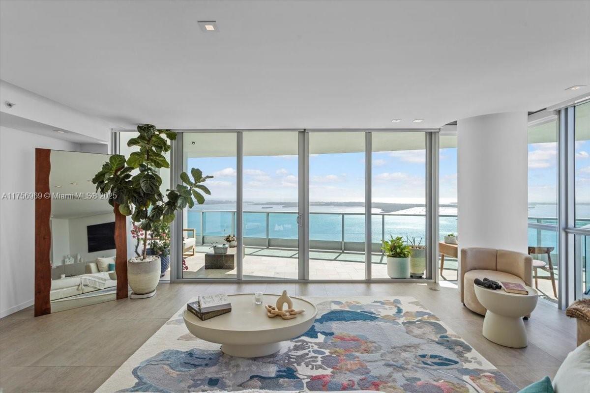 1331 Brickell Bay Dr #4211, Miami FL 33131