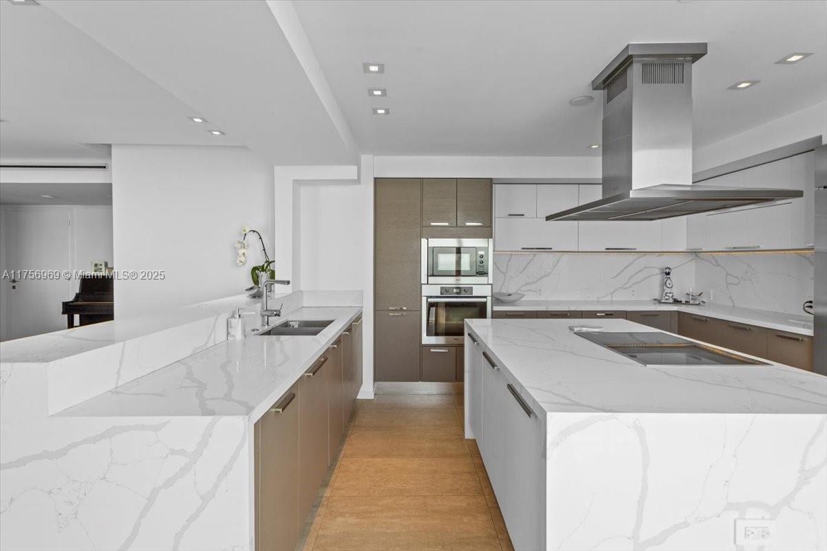 1331 Brickell Bay Dr #4211, Miami FL 33131