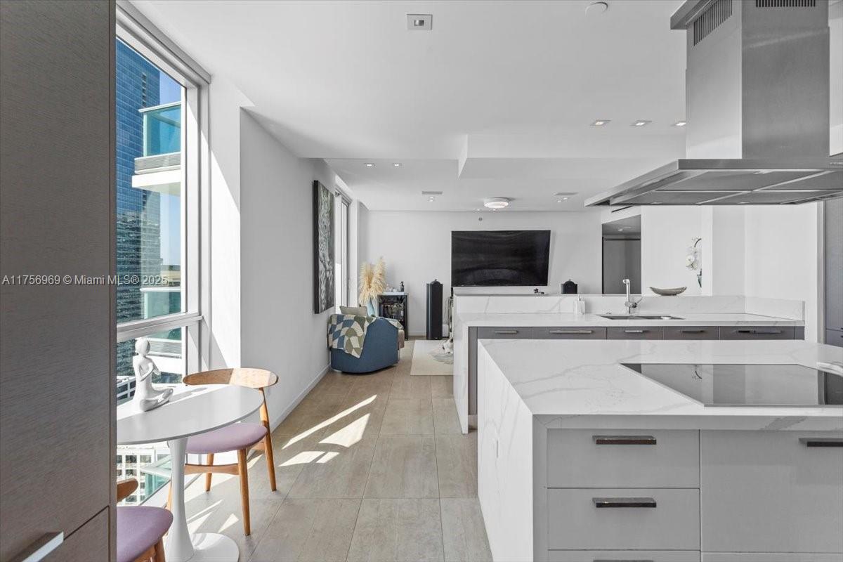 1331 Brickell Bay Dr #4211, Miami FL 33131