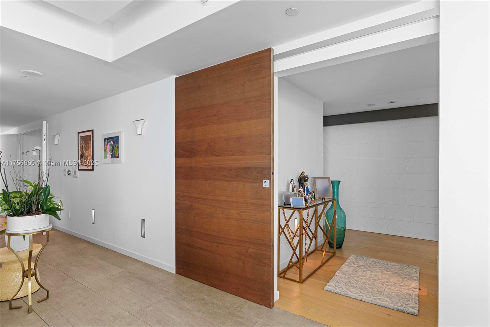 1331 Brickell Bay Dr #4211, Miami FL 33131