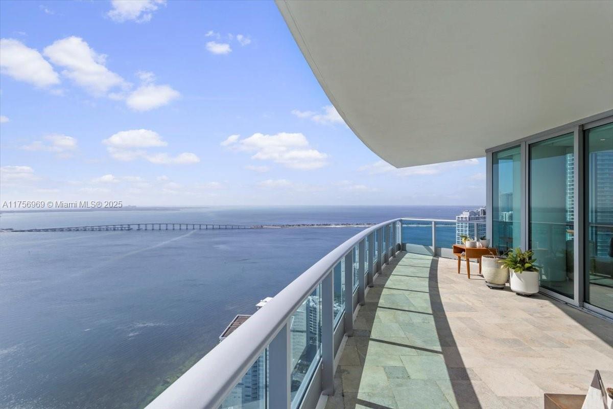 1331 Brickell Bay Dr #4211, Miami FL 33131