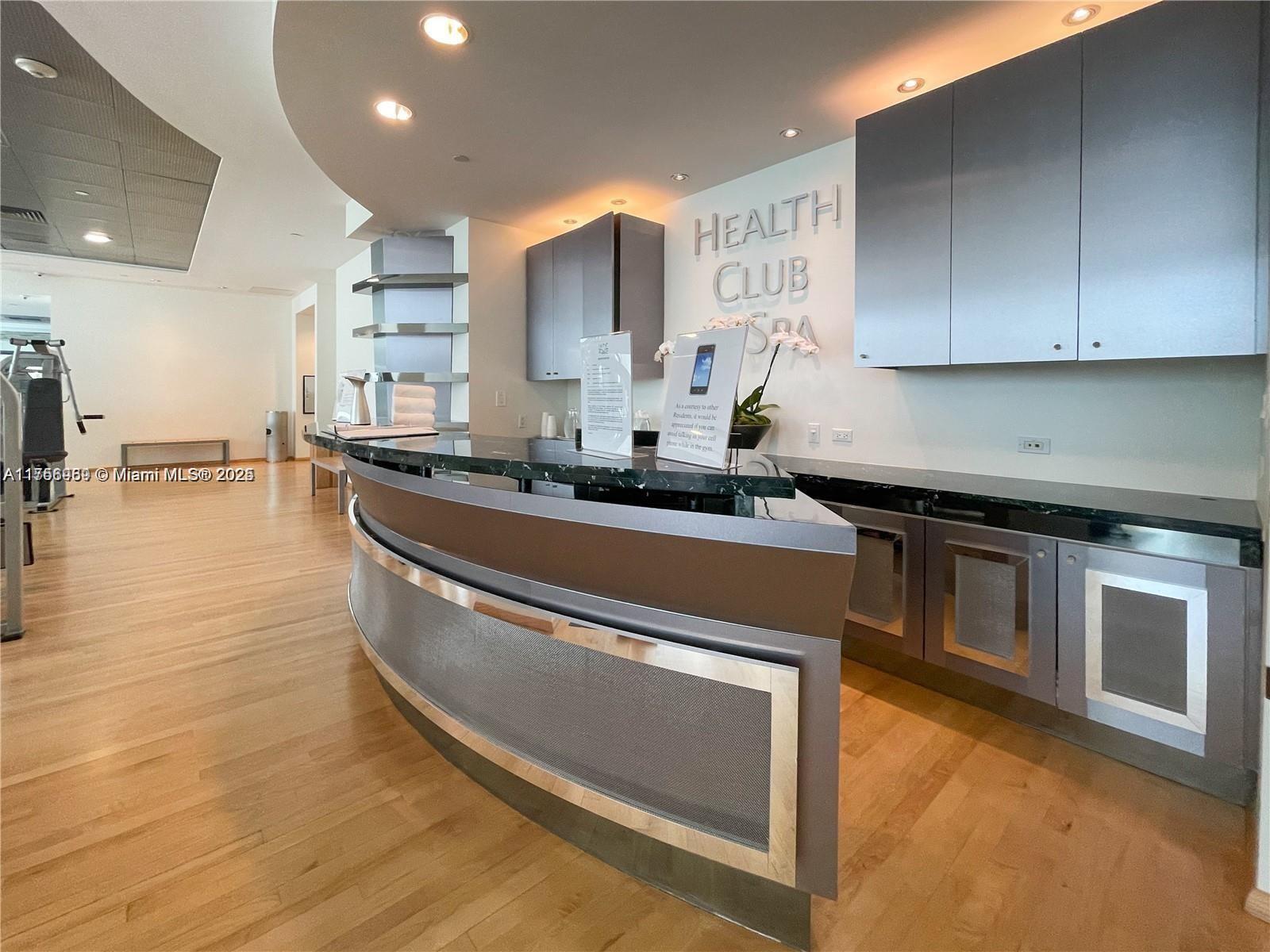 1331 Brickell Bay Dr #4211, Miami FL 33131