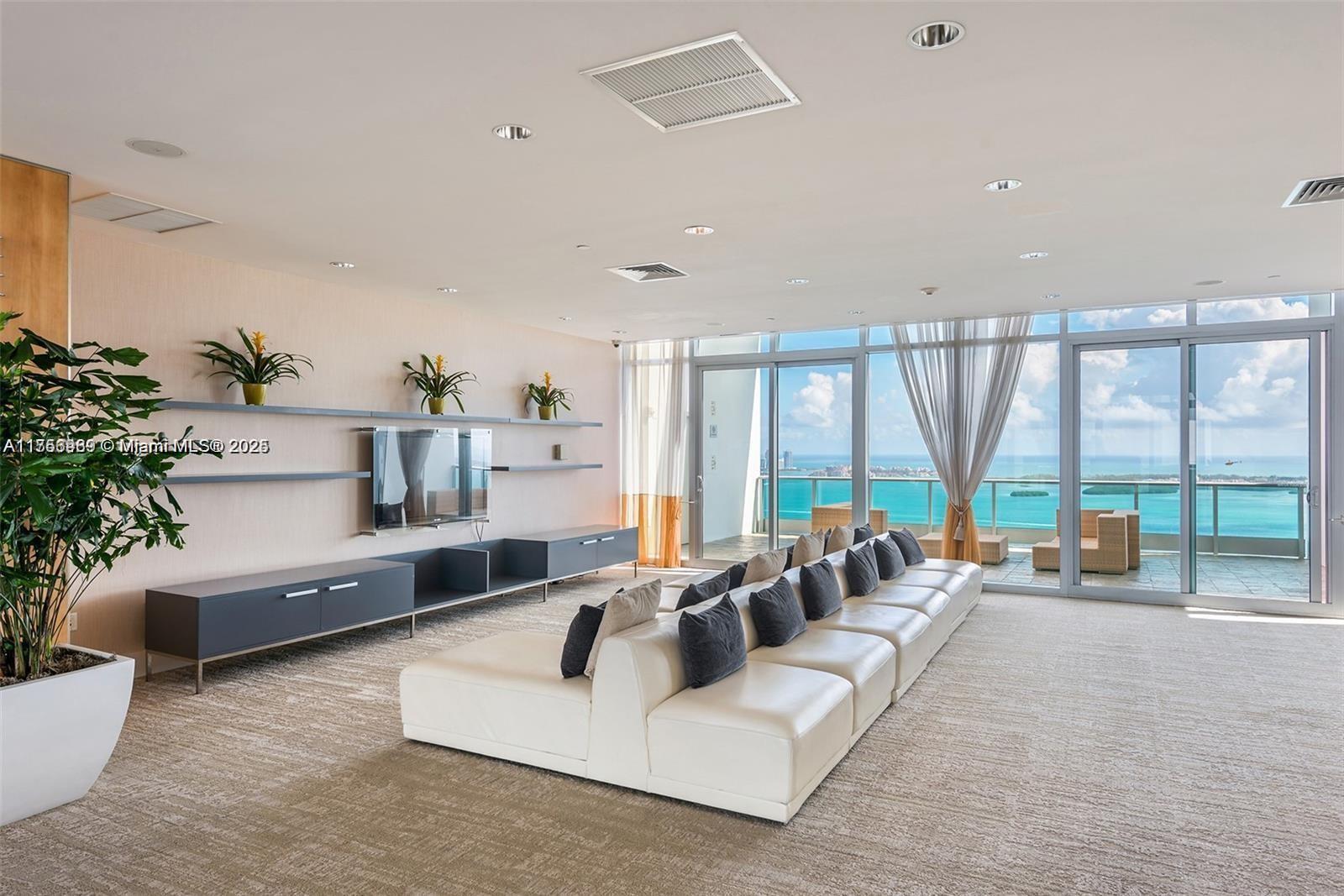 1331 Brickell Bay Dr #4211, Miami FL 33131