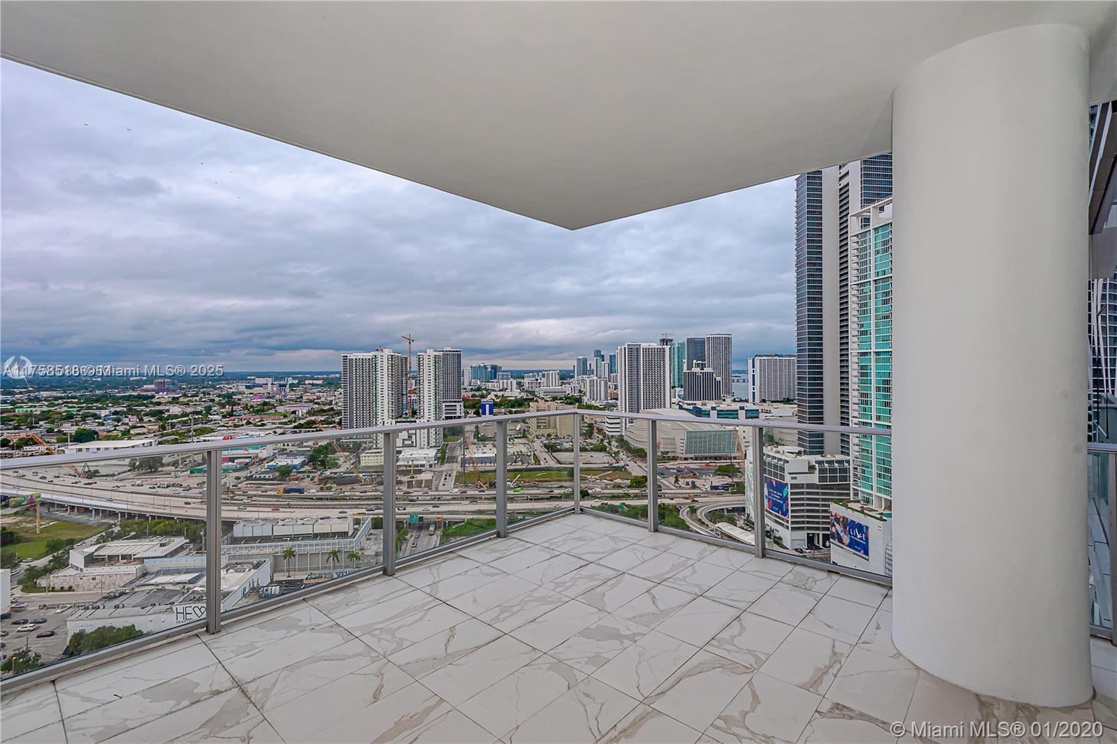 Paramount Miami Worldcent