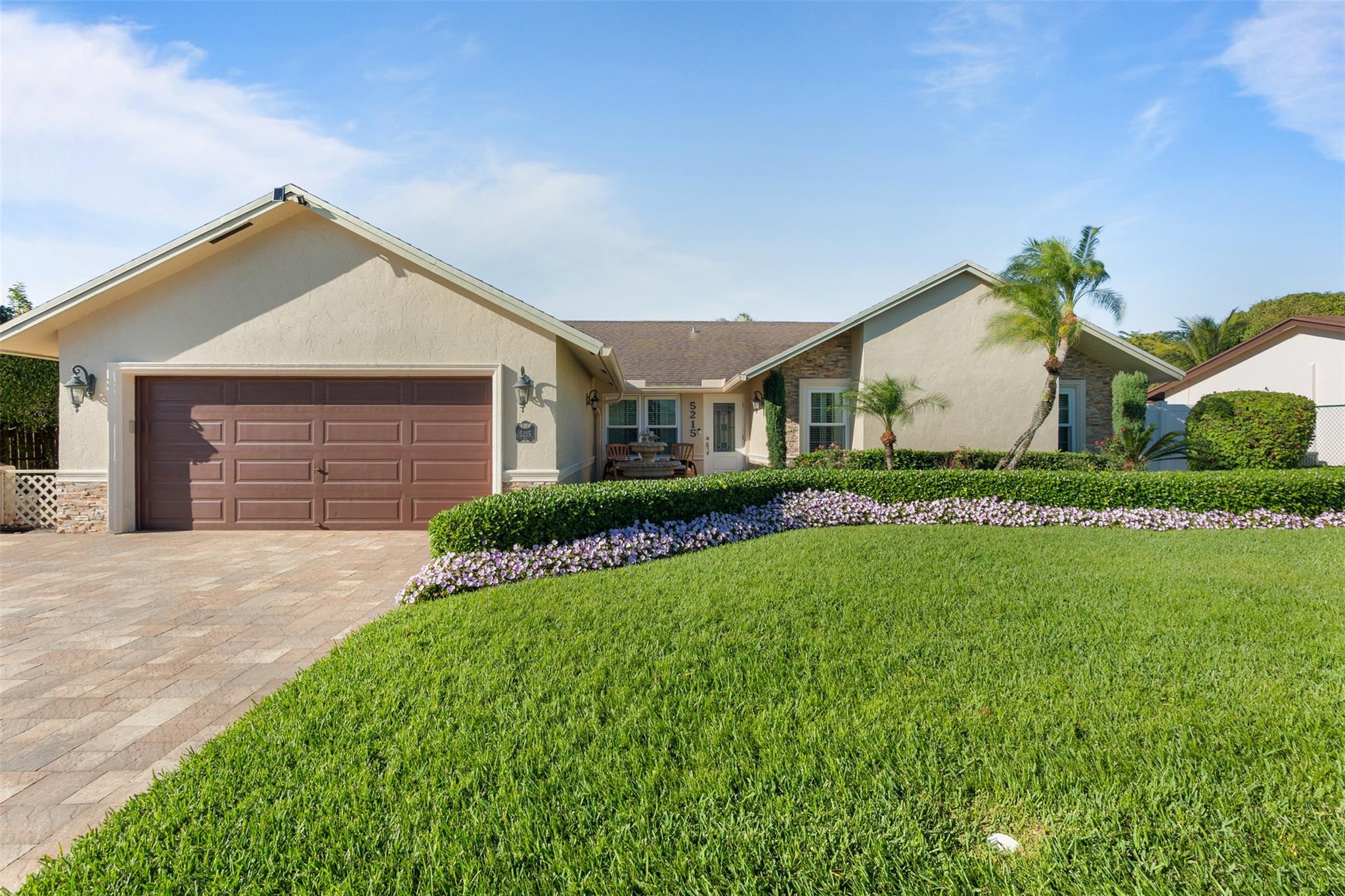 5215 27th Ct Margate FL 33063 | F10490957