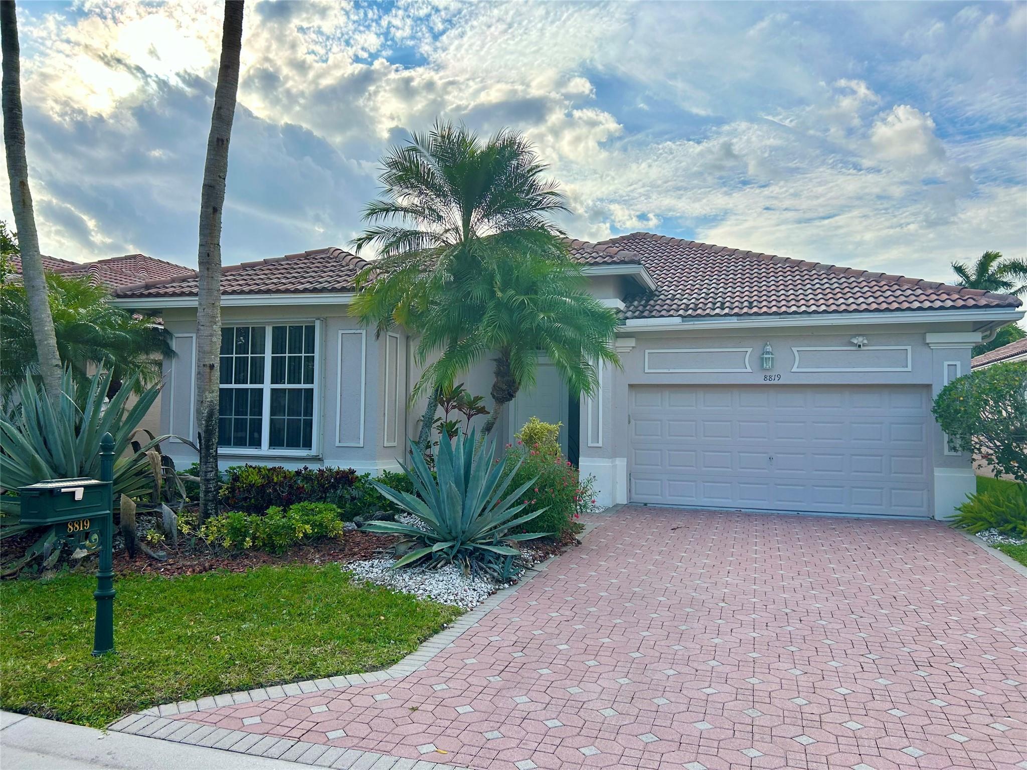 8819 Creston Ln, Boynton Beach, FL 33472, 3 Bedrooms , 2 Bathrooms ,Single Family Residence,Sold,F10490705, Horizon Palm Realty Group