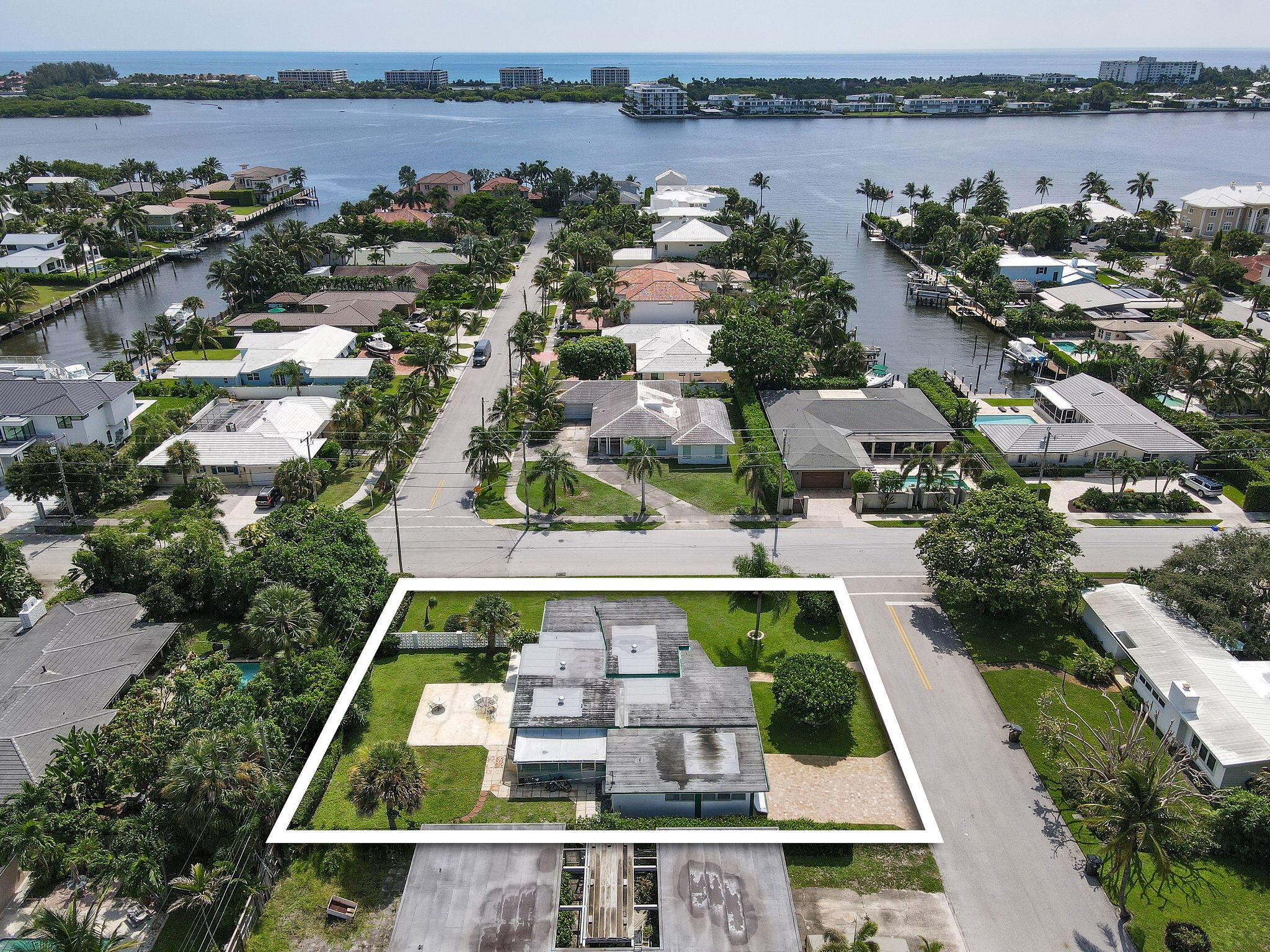 2301 N Lakeside Drive, Lake Worth Beach, FL 33460, 3 Bedrooms , 2 Bathrooms ,Single Family Residence,Sold,R11069115, Horizon Palm Realty Group