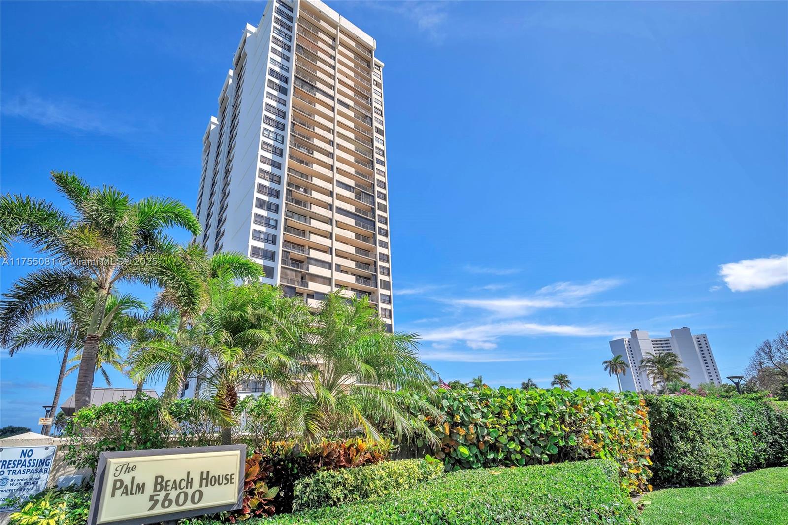 Palm Beach House Condo