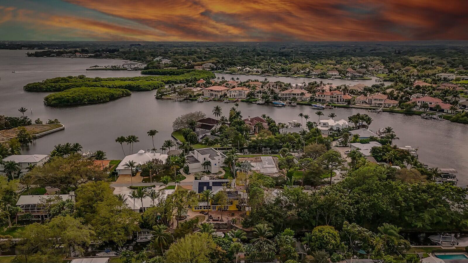 Homes for sale in Jupiter, FL | 9283 Se Cove Point Street, Jupiter, FL 33469 | MLS# R11069225