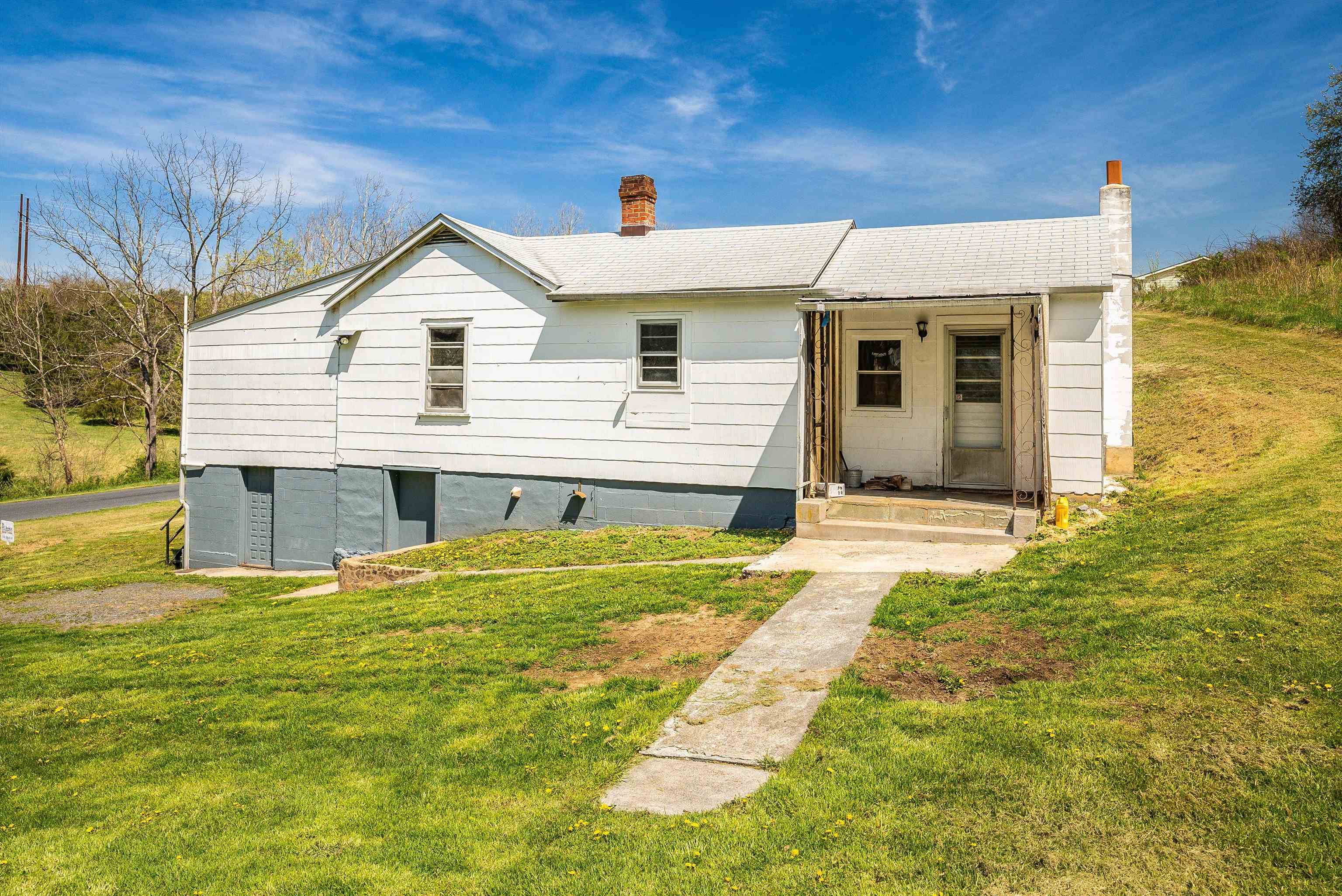 431 Smoky Row Rd