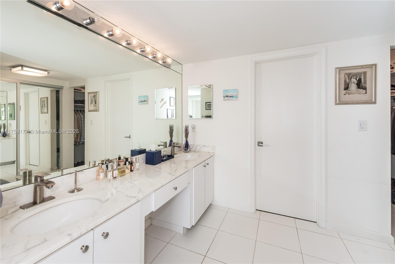155 Ocean Lane Dr #1113, Key Biscayne FL 33149
