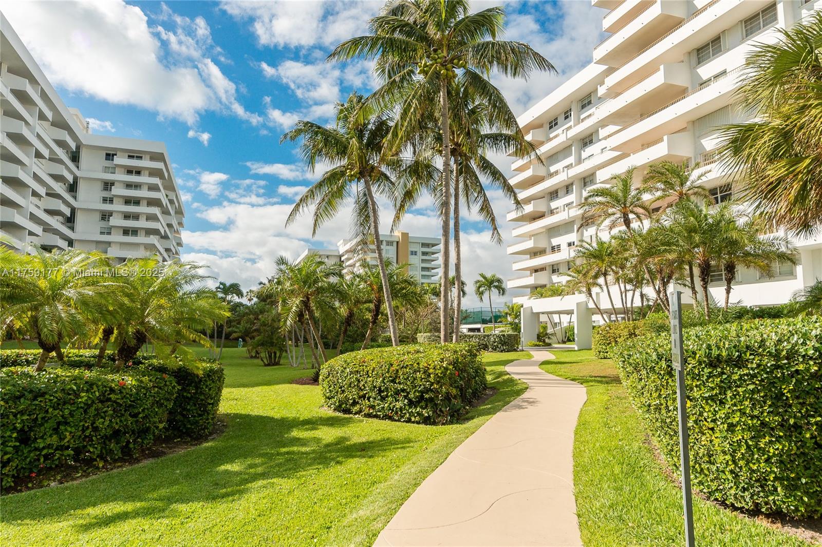 155 Ocean Lane Dr #1113, Key Biscayne FL 33149