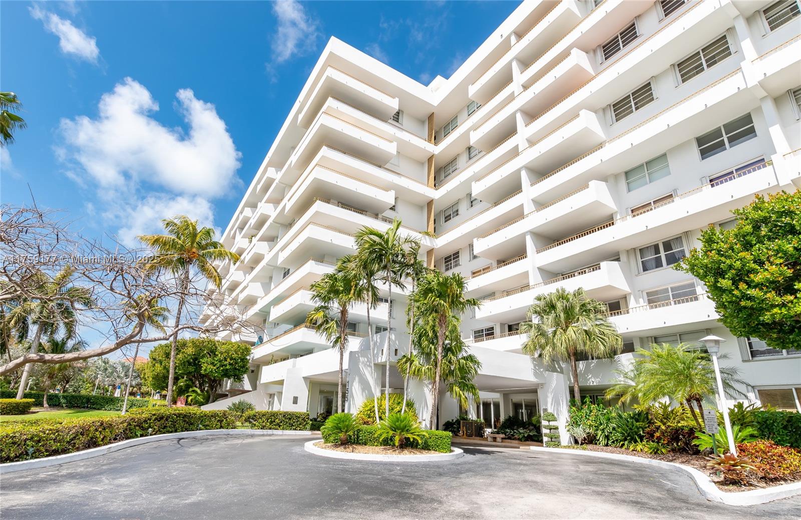 155 Ocean Lane Dr #1113, Key Biscayne FL 33149