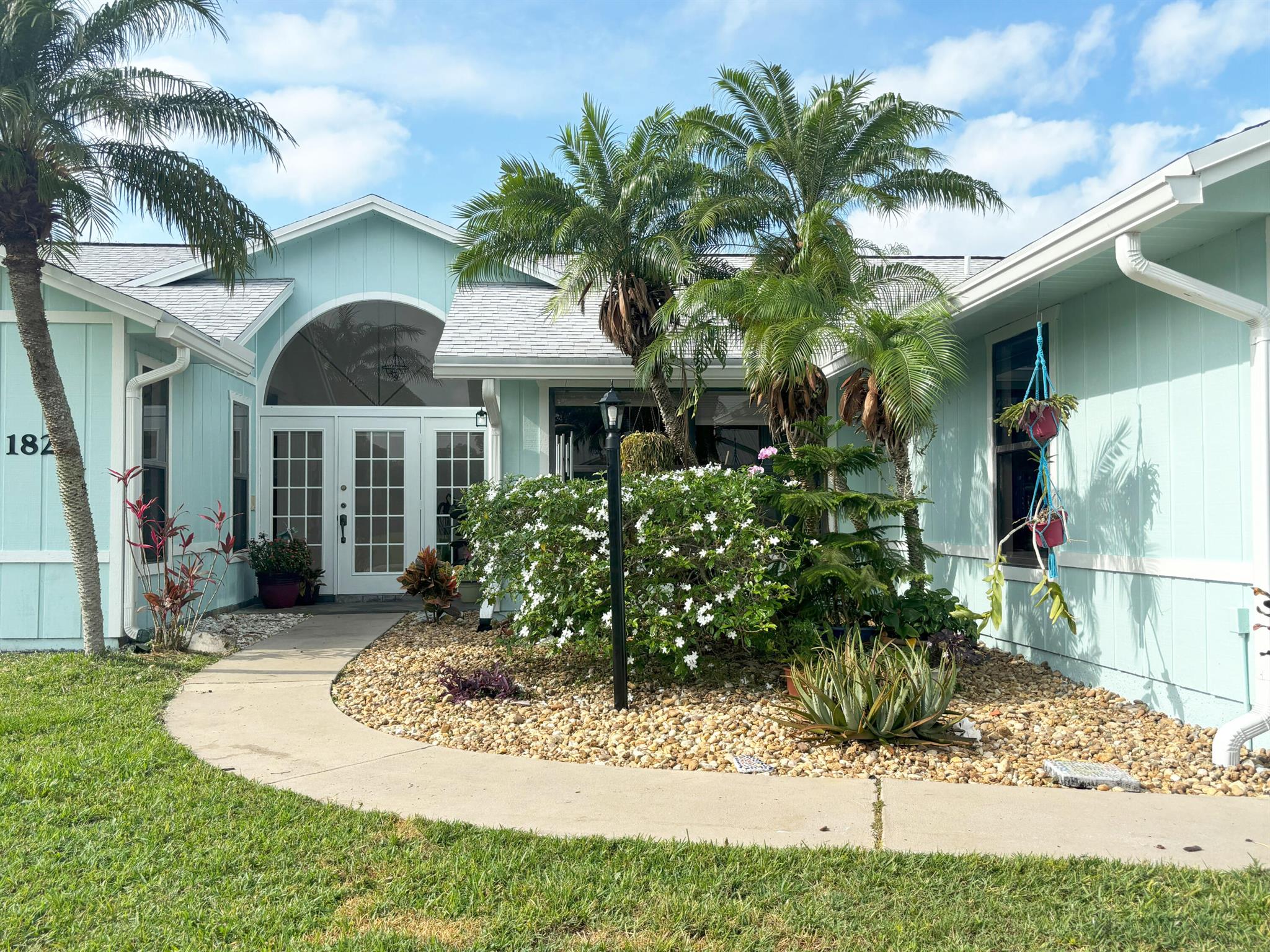 Homes for sale in Palm City, FL | 1826 Sw Stratford Way, Palm City, FL 34990 | MLS# R11069445