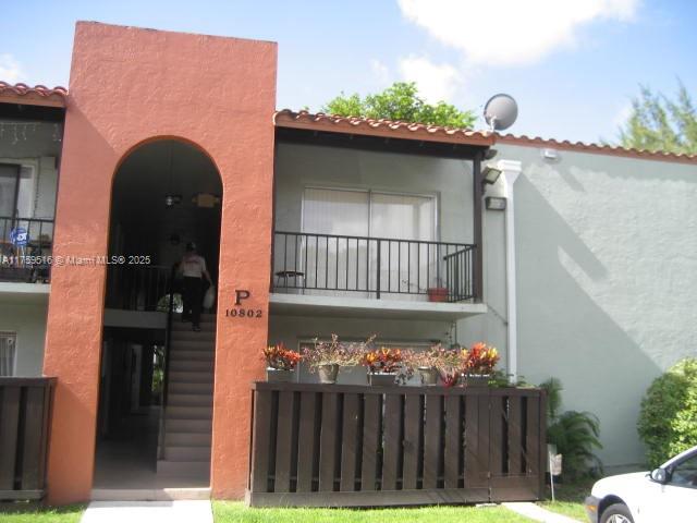 Spanish Trace Condo Ph 2