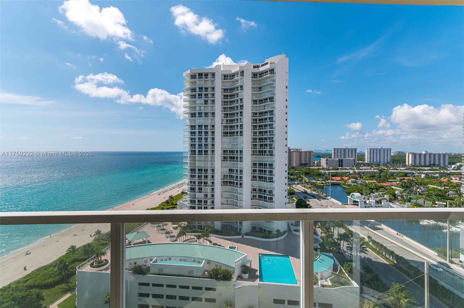 Apartamento en Venta en Sunny Isles Beach, FL