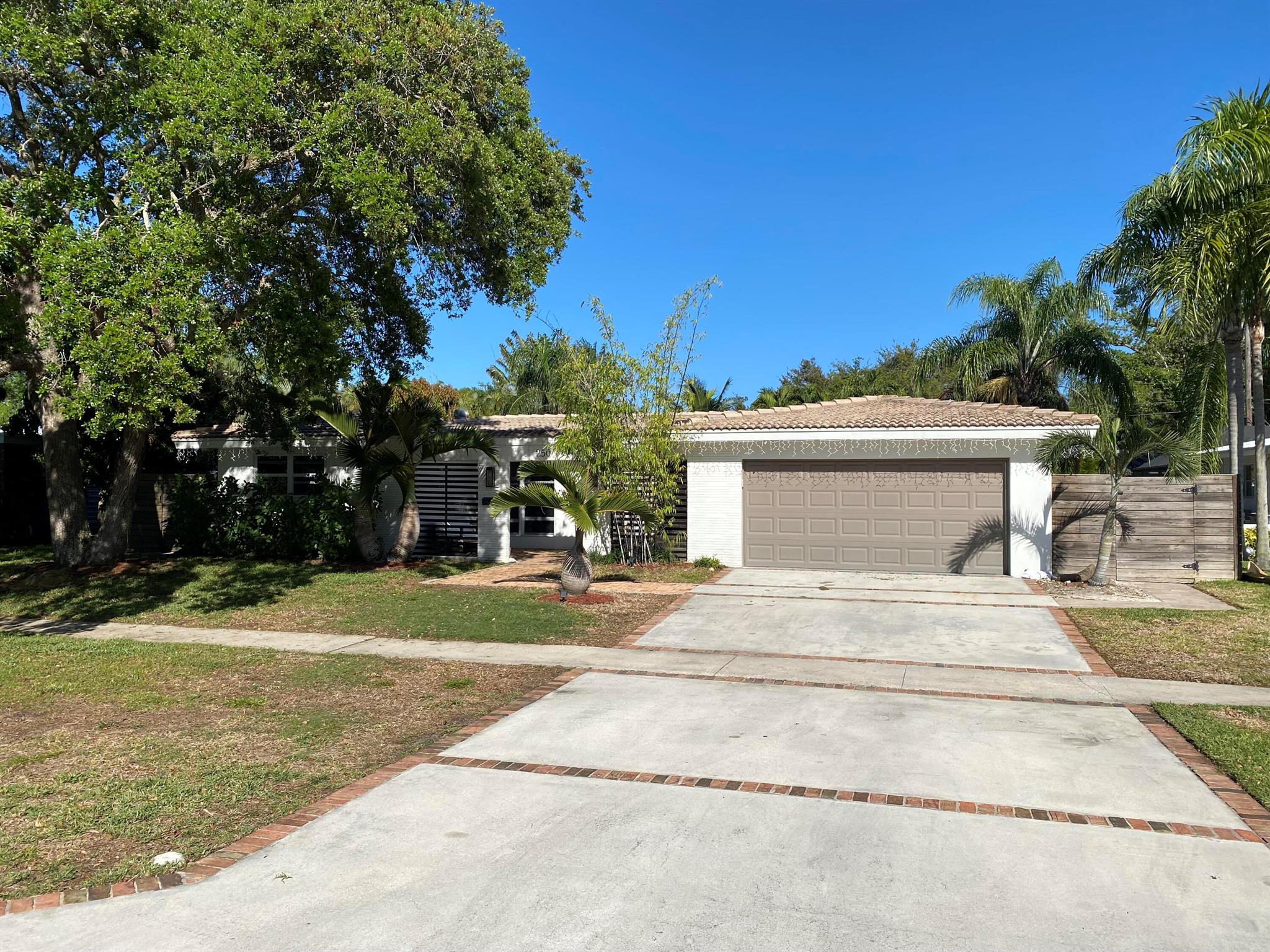 250 Sw 7th Avenue Boca Raton FL 33486 | R11069633