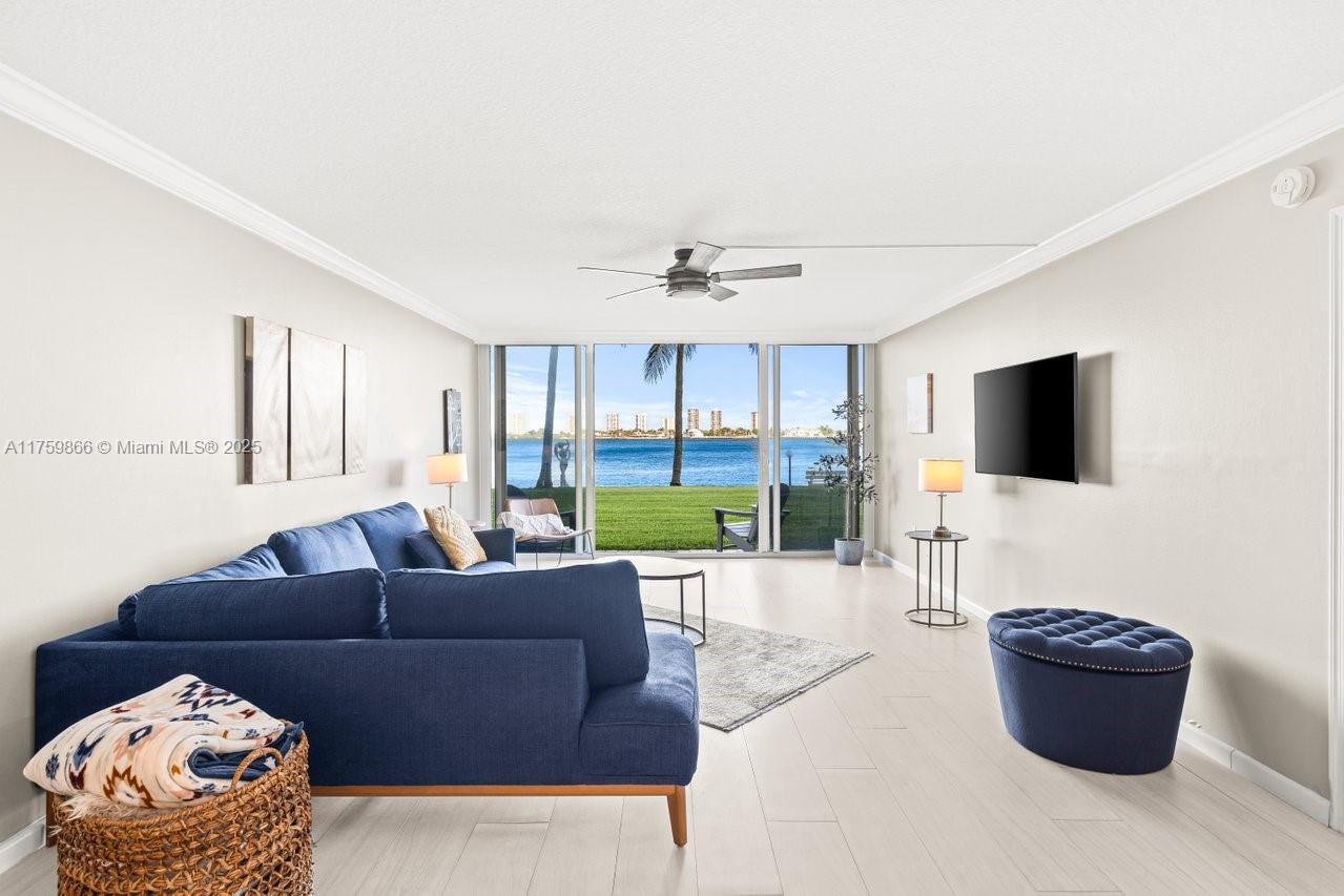 Lake Harbour Towers Condo