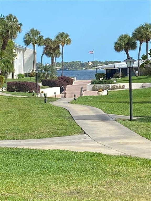 Pierpoint Yacht Club Cond