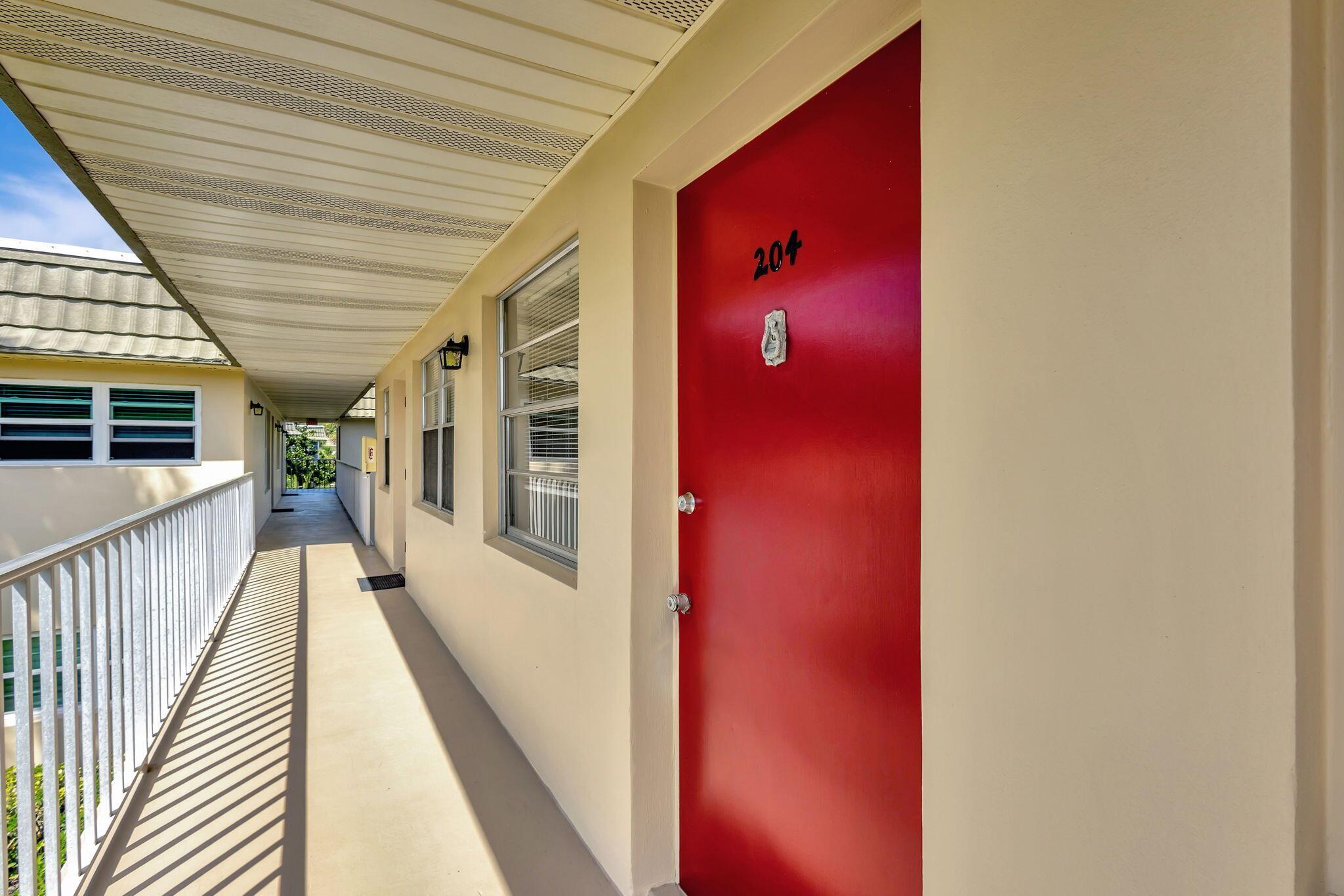 Homes for sale in Vero Beach, FL | 20 Vista Gardens Trail #204, Vero Beach, FL 32962 | MLS# R11070230