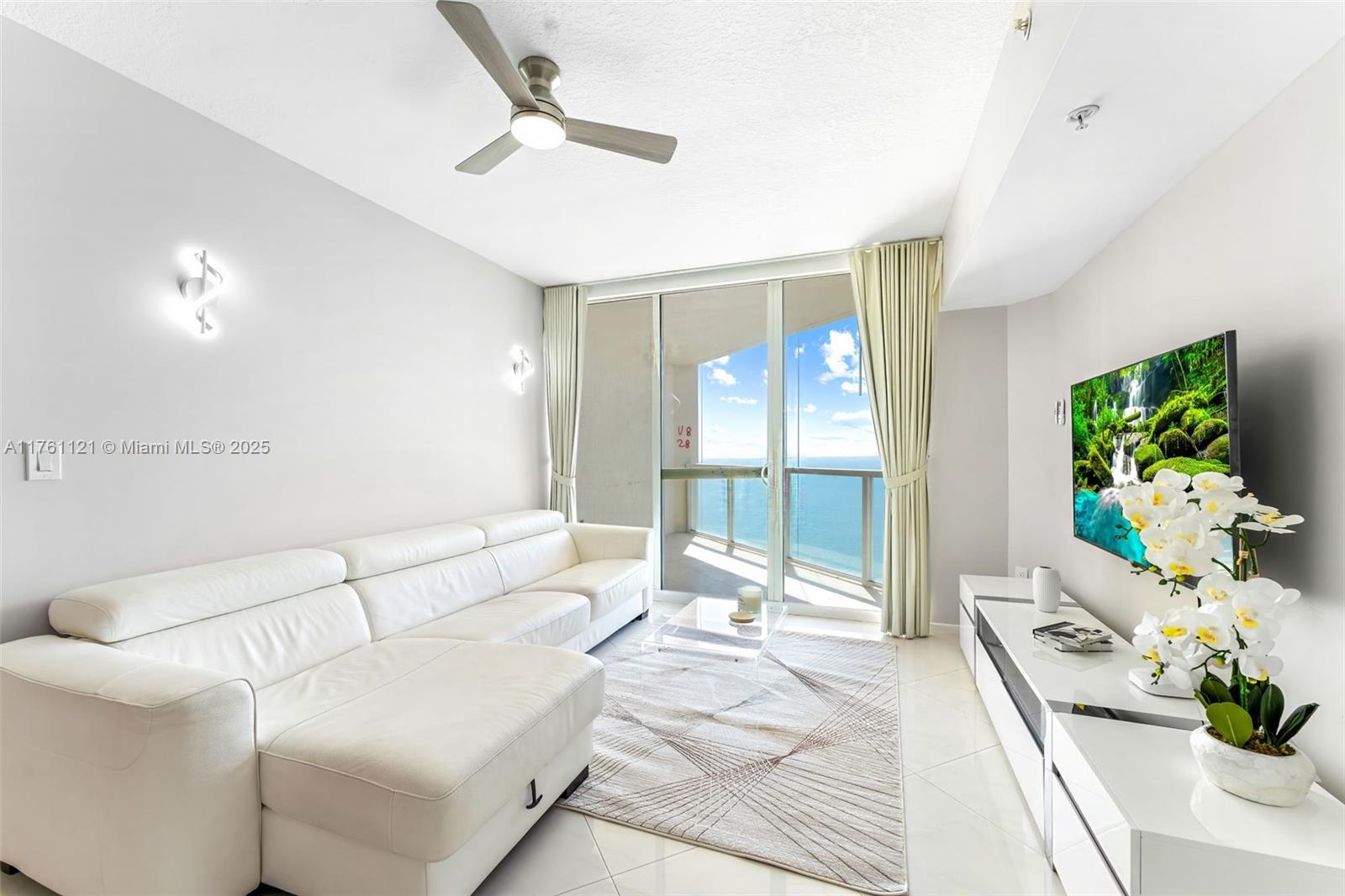 La Perla Condo