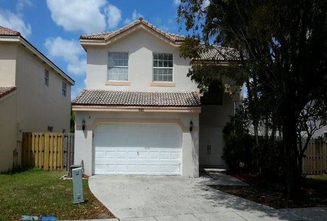 1582 Sw 106th Ave Pembroke Pines FL 33025 | F10491795
