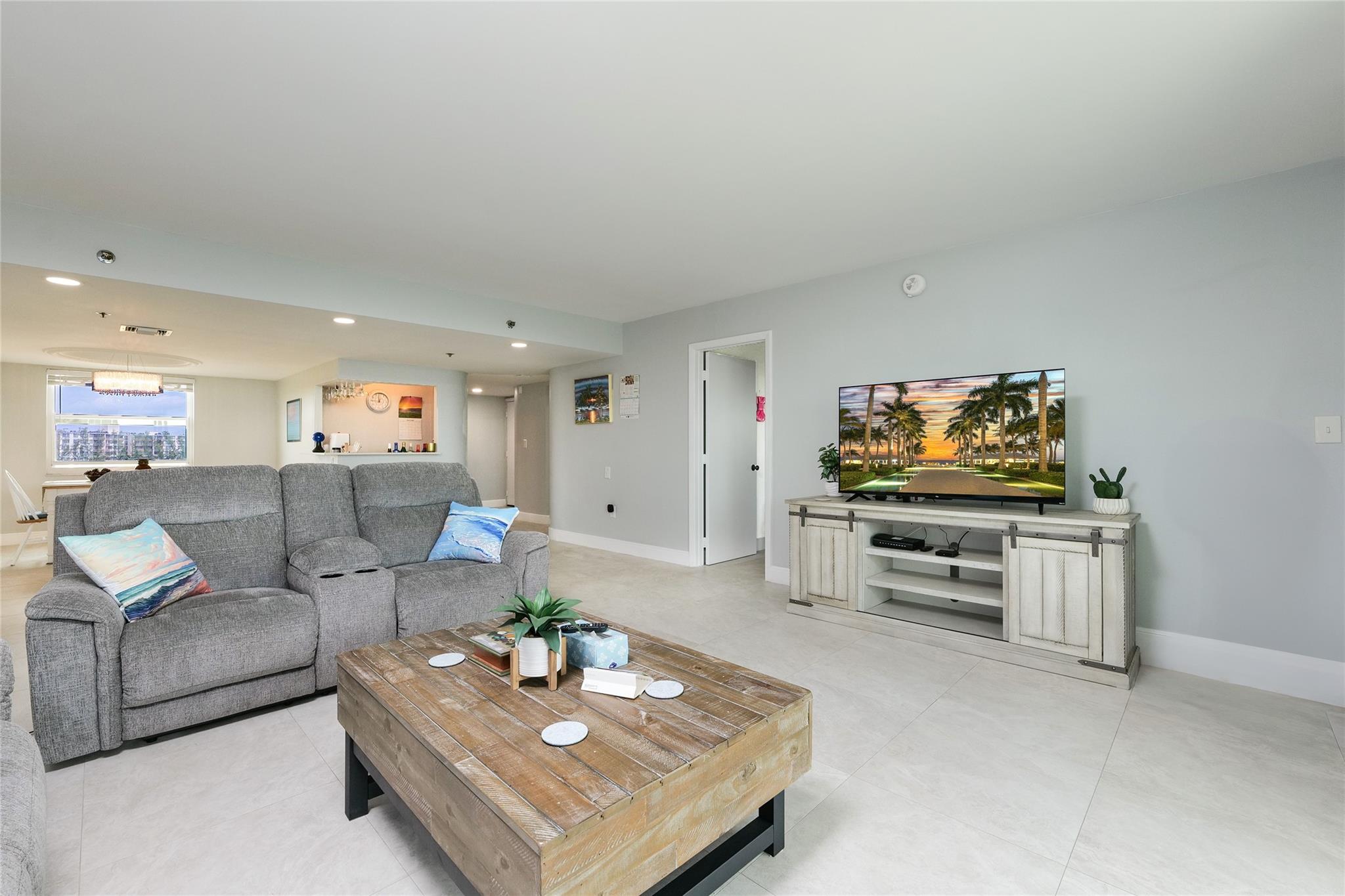 Homes for sale in Lauderhill, FL | 3910 Inverrary Blvd #708-B, Lauderhill, FL 33319 | MLS# F10491801