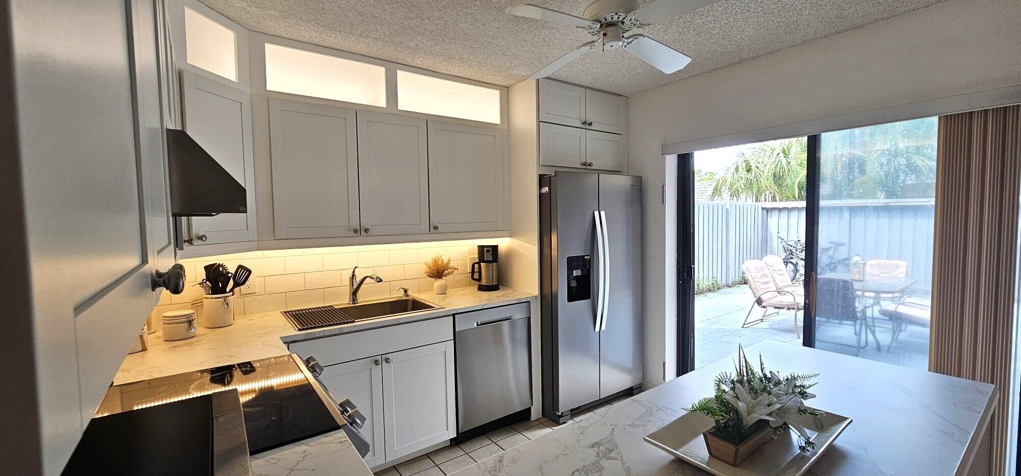 Homes for sale in Vero Beach, FL | 335 S Waverly Pl #7a, Vero Beach, FL 32960 | MLS# R11070516