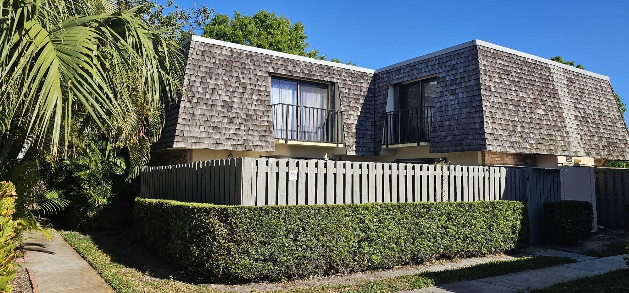 Homes for sale in Vero Beach, FL | 335 S Waverly Pl #7a, Vero Beach, FL 32960 | MLS# R11070516