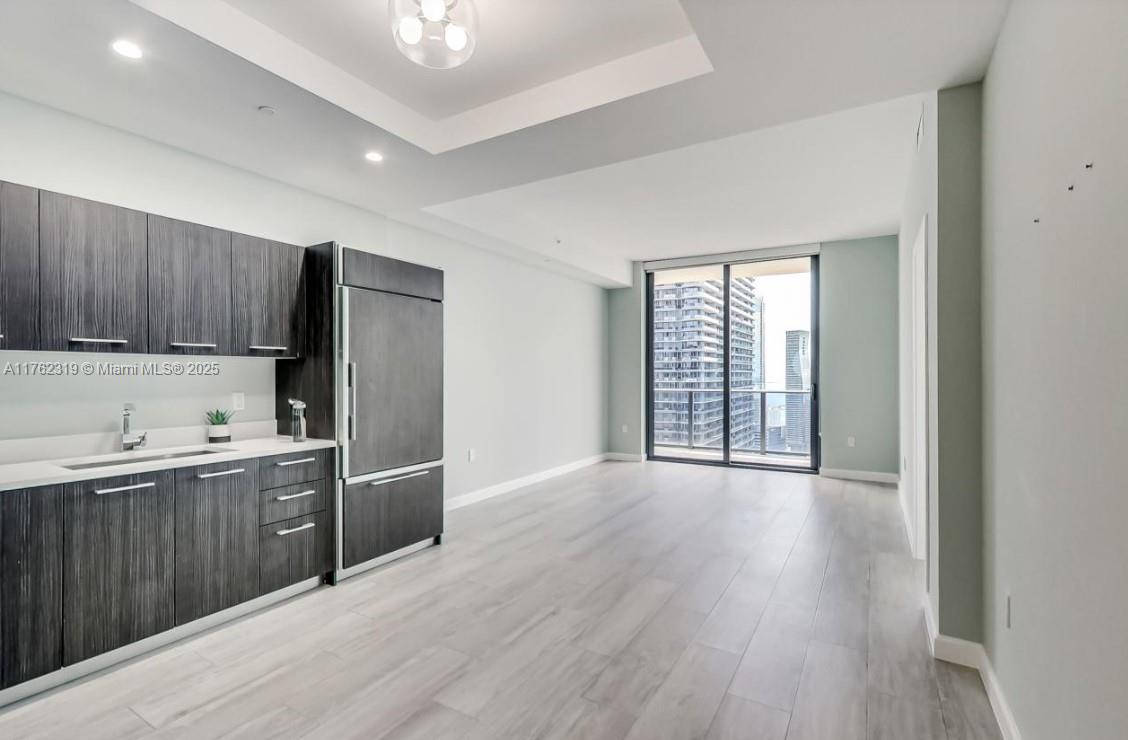 45 SW 9th St #4104, Miami FL 33130