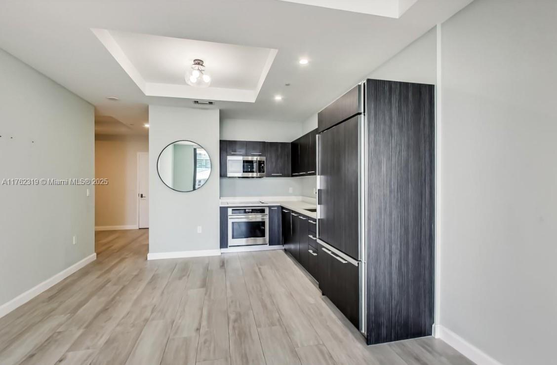 45 SW 9th St #4104, Miami FL 33130