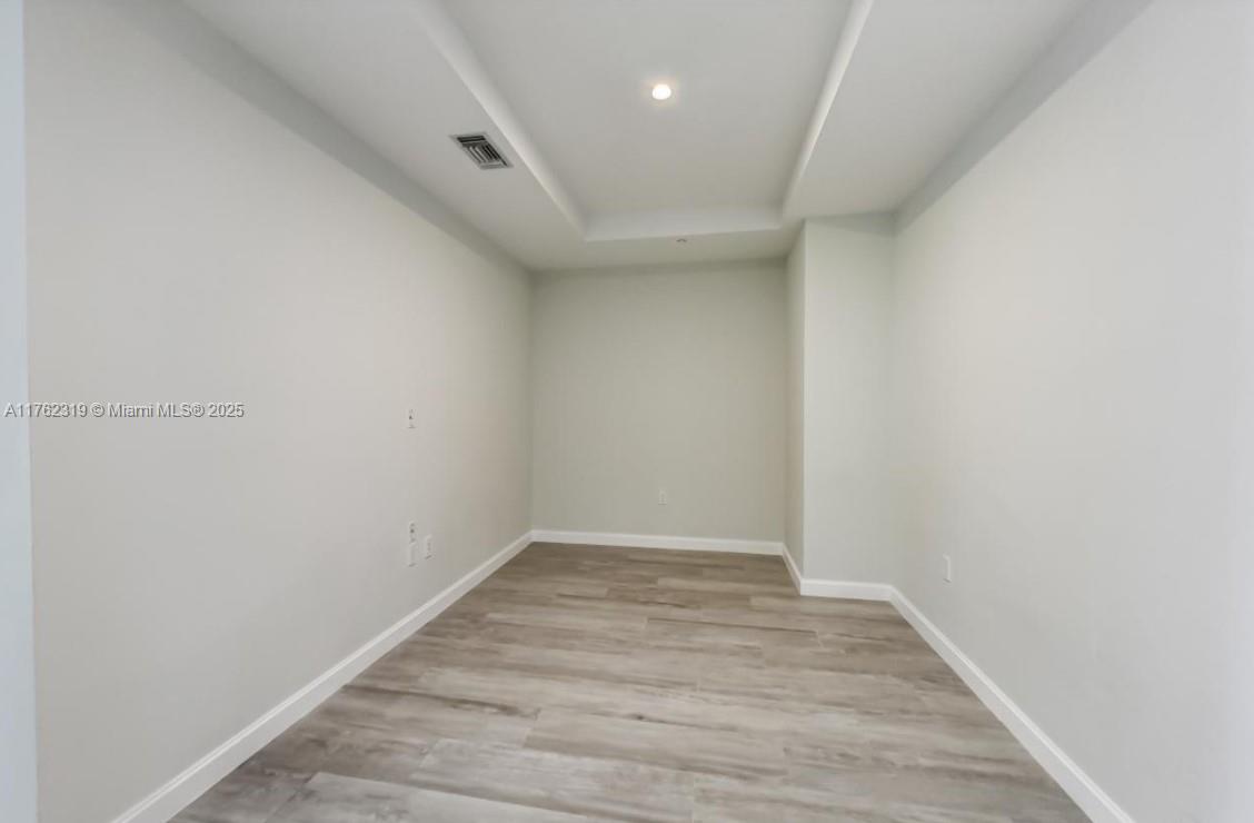 45 SW 9th St #4104, Miami FL 33130