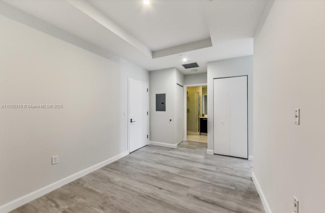 45 SW 9th St #4104, Miami FL 33130
