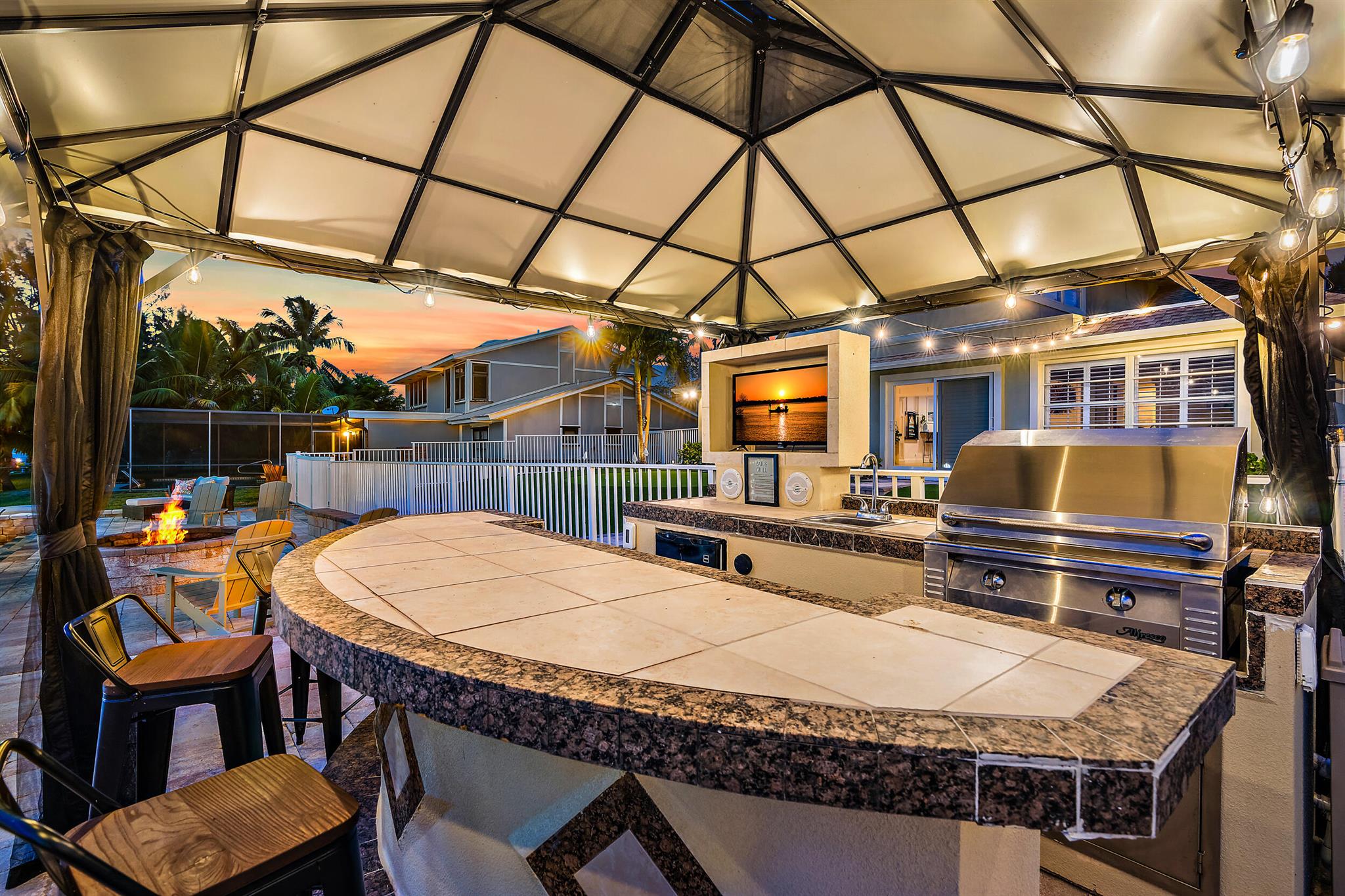 Homes for sale in Lantana, FL | 6613 Paul Mar Dr, Lantana, FL 33462 | MLS# R11071423