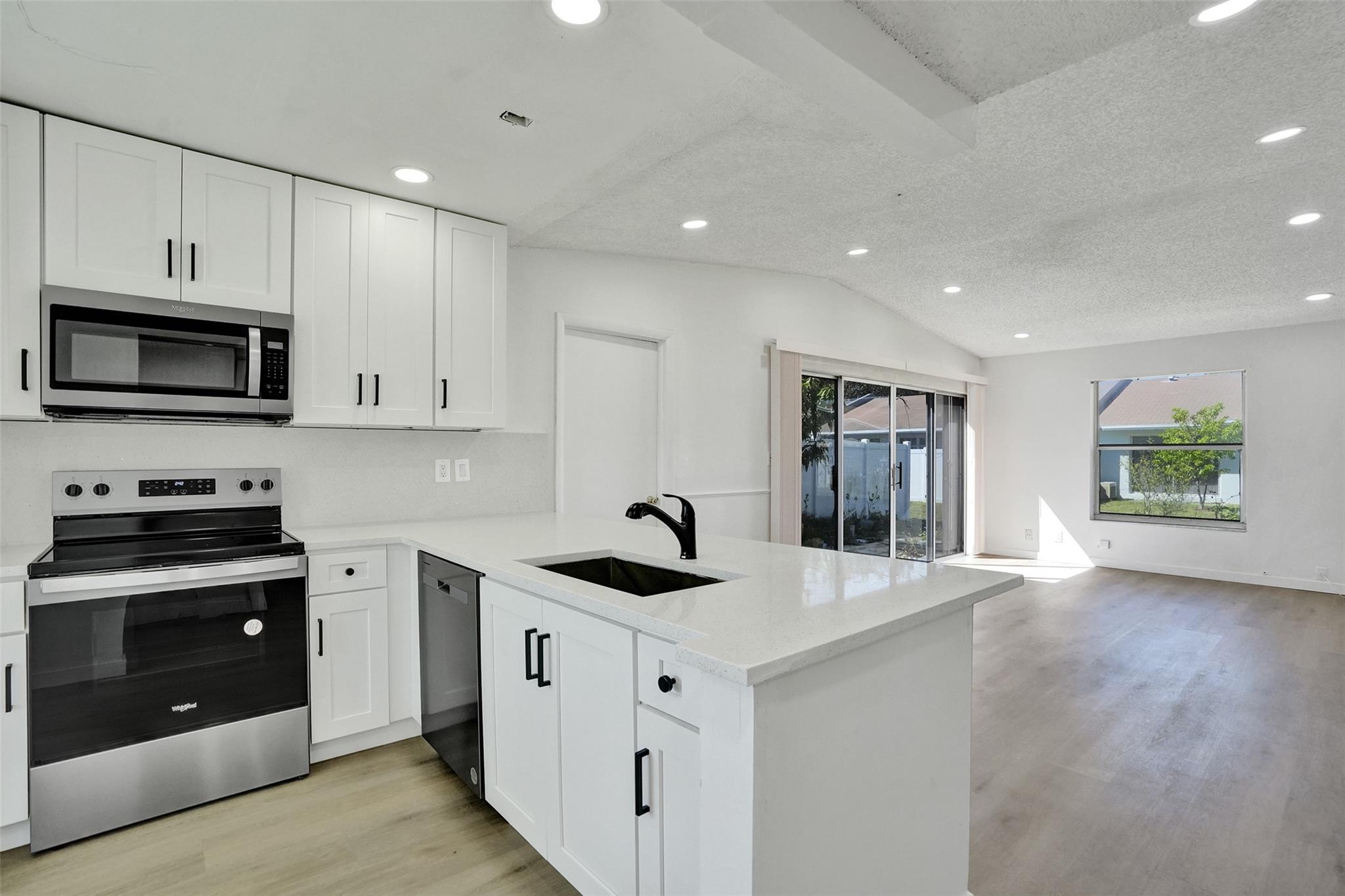 5442 Lakewood Cir S #C Pompano Beach FL 33063 | F10492404