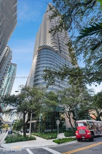 Brickell Flatiron Condo